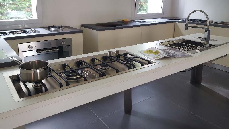 Werden Sie eine Foster-Verkaufsstelle, Kontaktieren Sie uns, um mit der Vermarktung von Produkten der Marke Foster zu beginnen