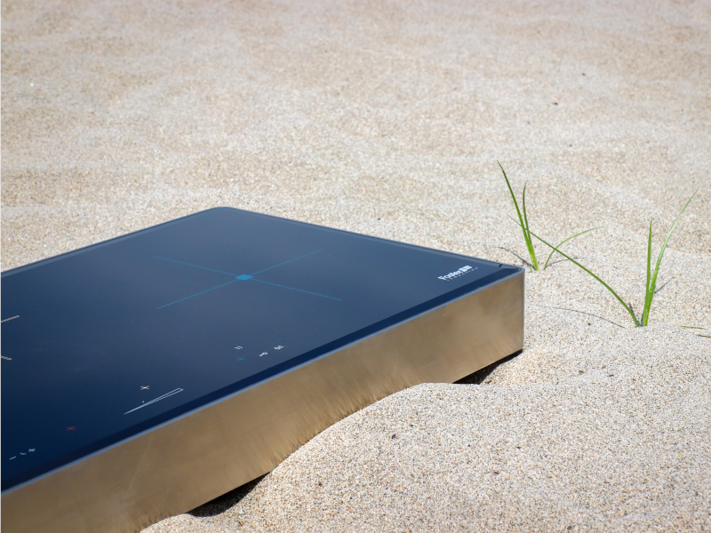 Frohe Rückkehr aus dem Urlaub, tragbare Induktionskochfelder, professionelles Reisekochfeld