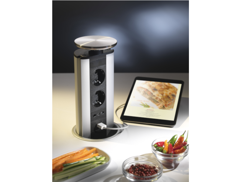 Versenkbare Steckdosentürme, Reverse oder Slide, jeder hat sein eigenes Modell.