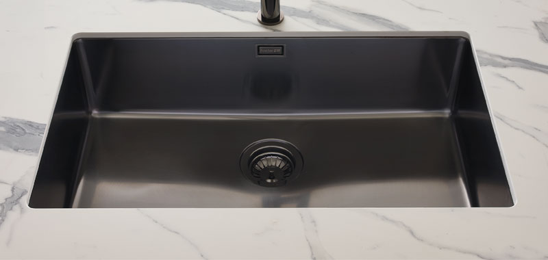 Foster entscheidet sich als Erster für PVD