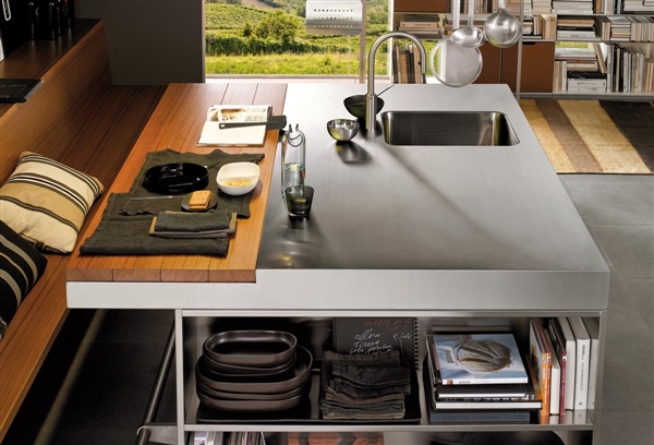 KUNDENSPEZIFISCHE FERTIGUNGEN