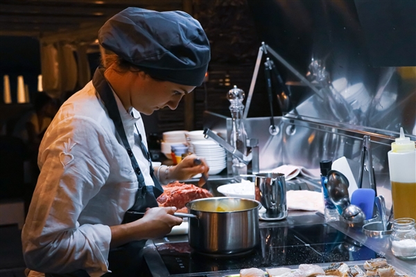 Foster und Zero Barriere präsentieren die luxuriöse Outdoor-Kollektion von Foster