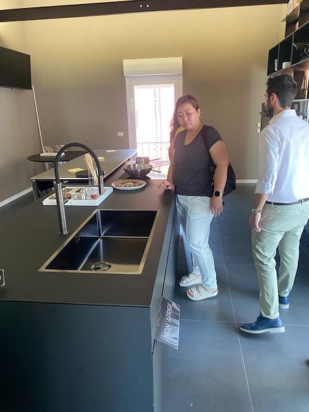 Indonesien begegnet Foster