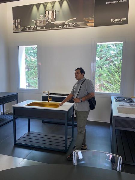 Indonesien begegnet Foster