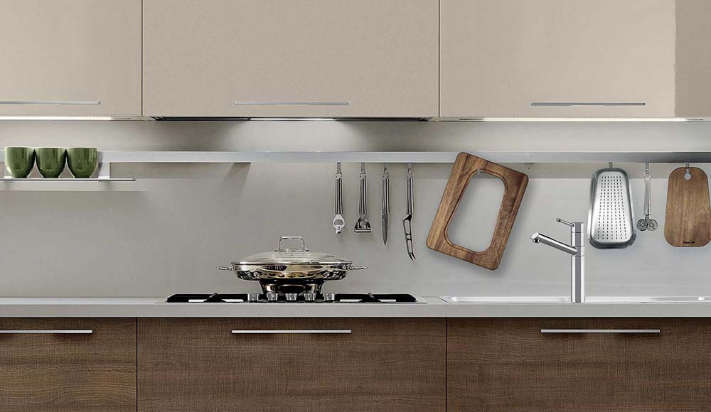 Einbau-Steckdosenhalter