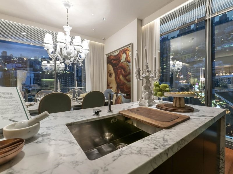 Von Brescello nach Thong Lo