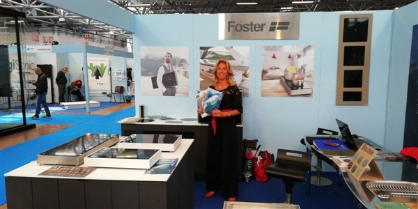 Foster auf der SEATEC in Carrara