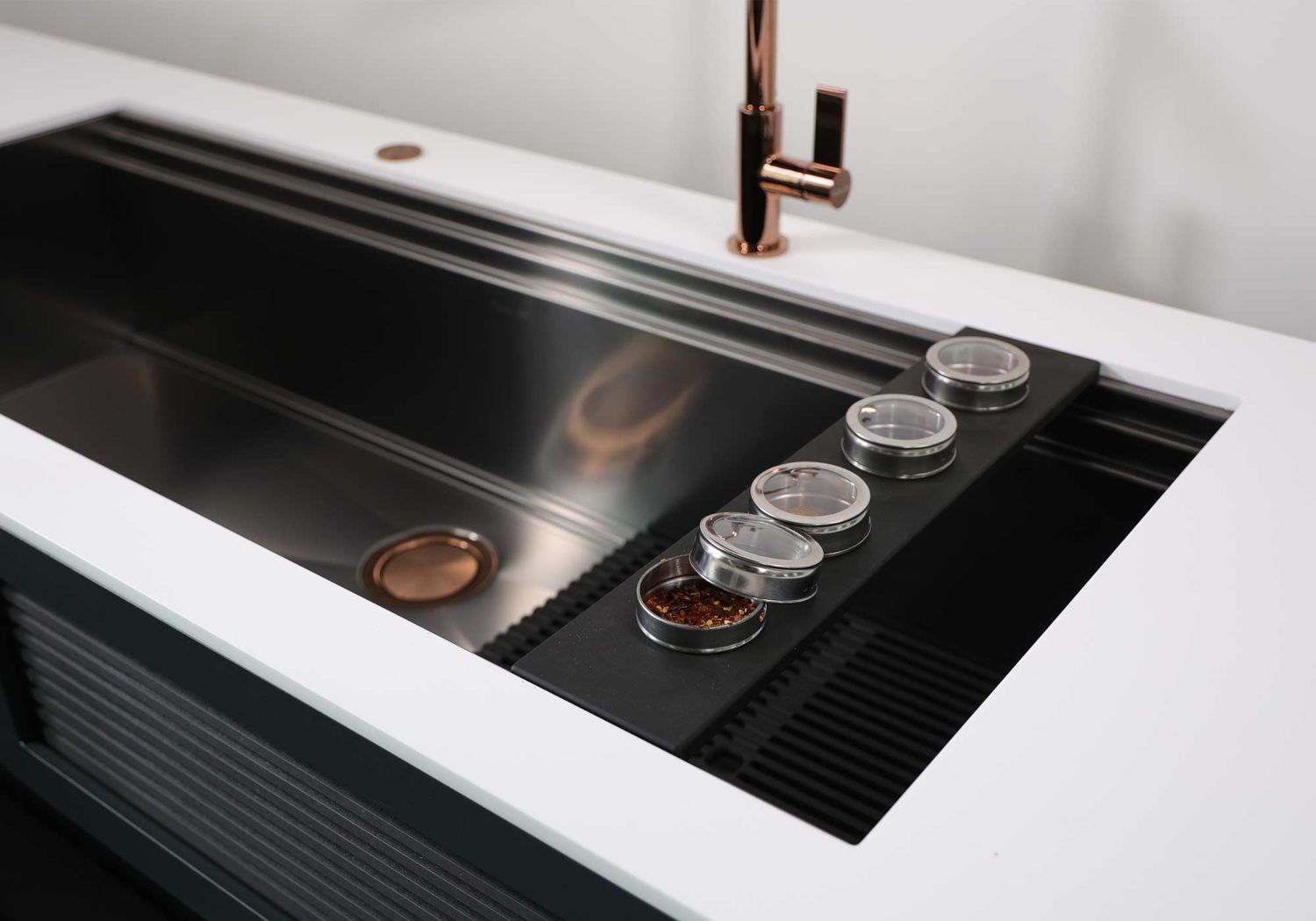 Die Kollektionen der Foster-Spülen aus Edelstahl