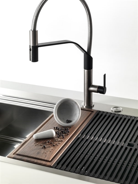 Milanello Workstation: chamäleonhaftes Design