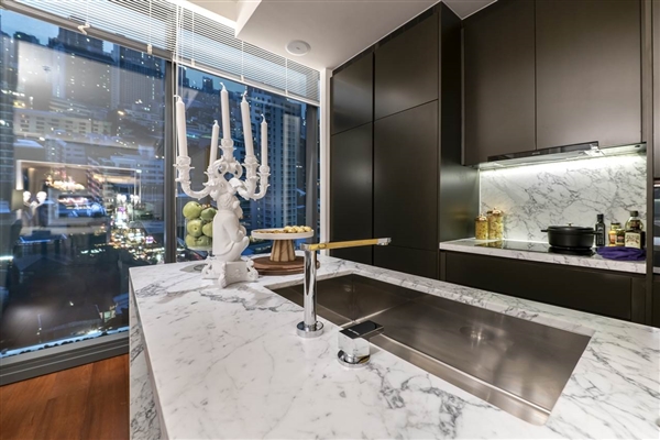 Von Brescello nach Thong Lo